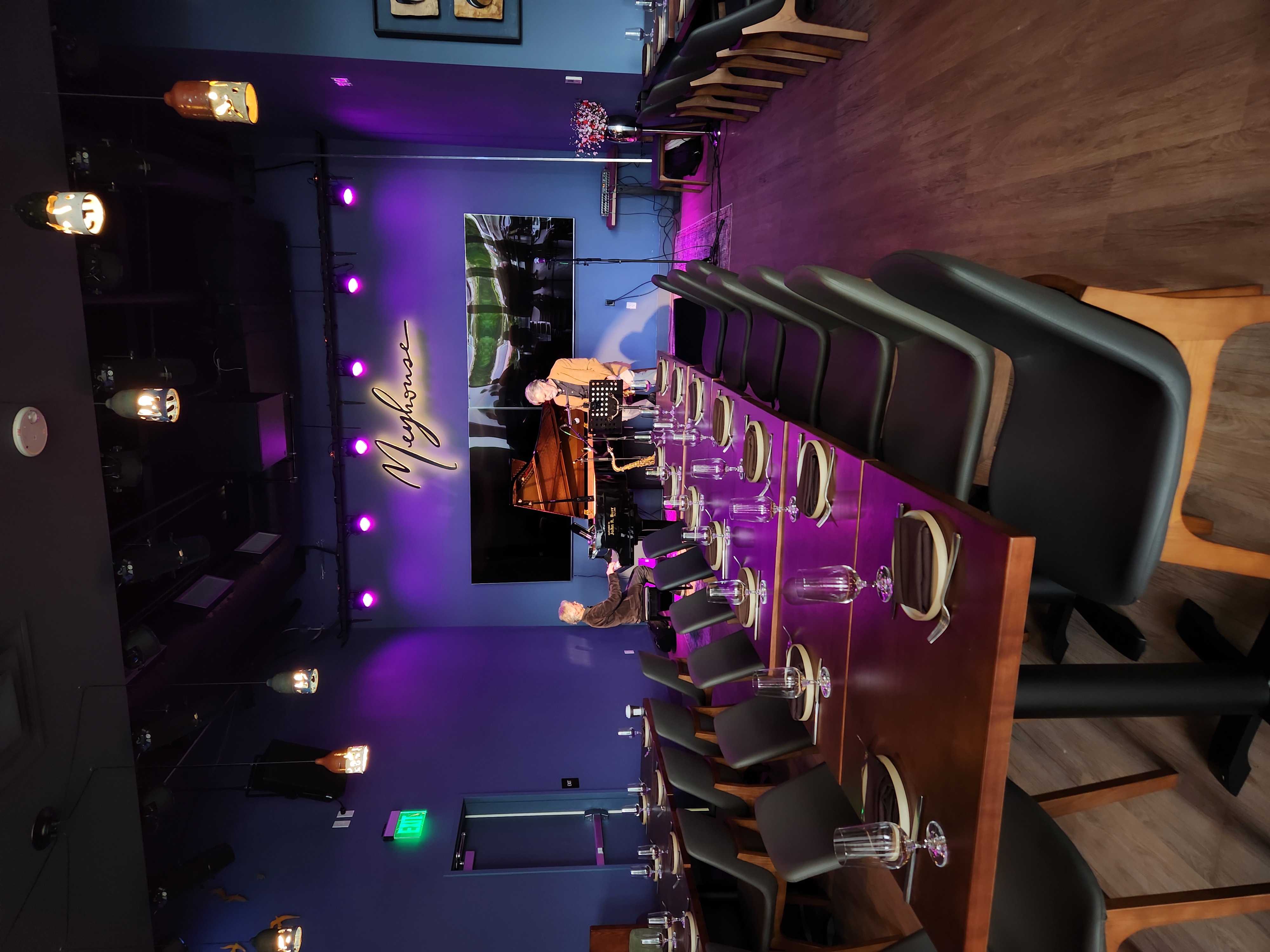 Meyhouse San Ramon - Jazz stage