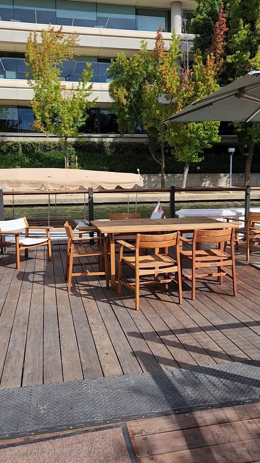 Seating area (Annabel Lake)